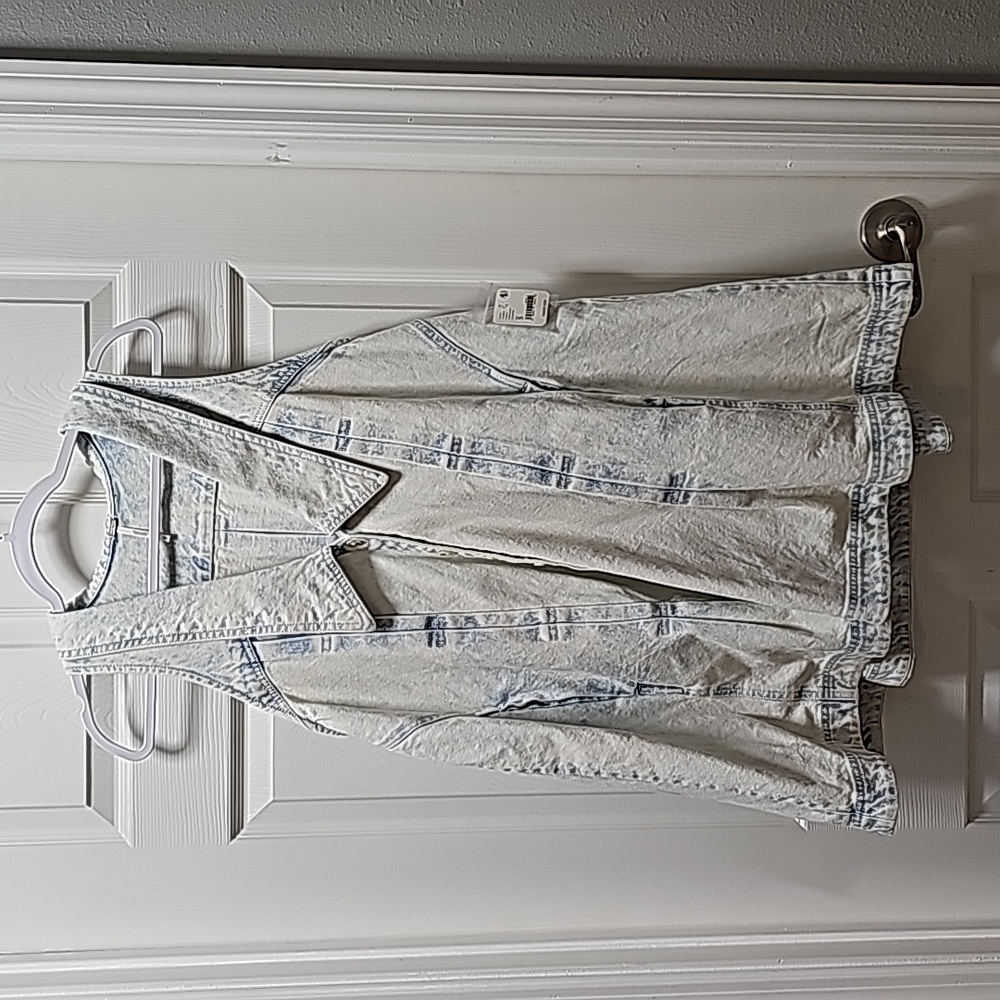Free People small light jean vest top jumper